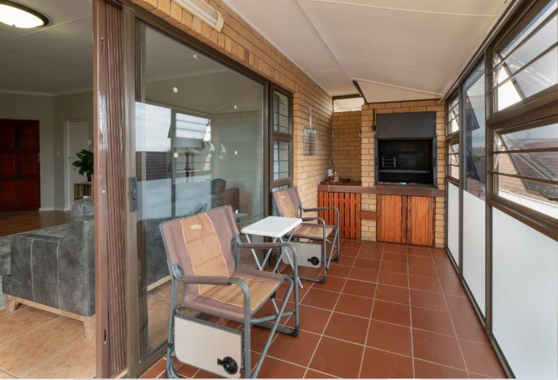3 Bedroom Property for Sale in Hartenbos Central Western Cape